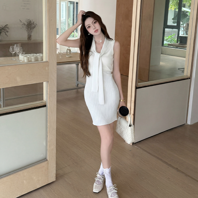 實拍法式飄帶領無袖針織連衣裙女修身短款收腰包臀裙子小個子
