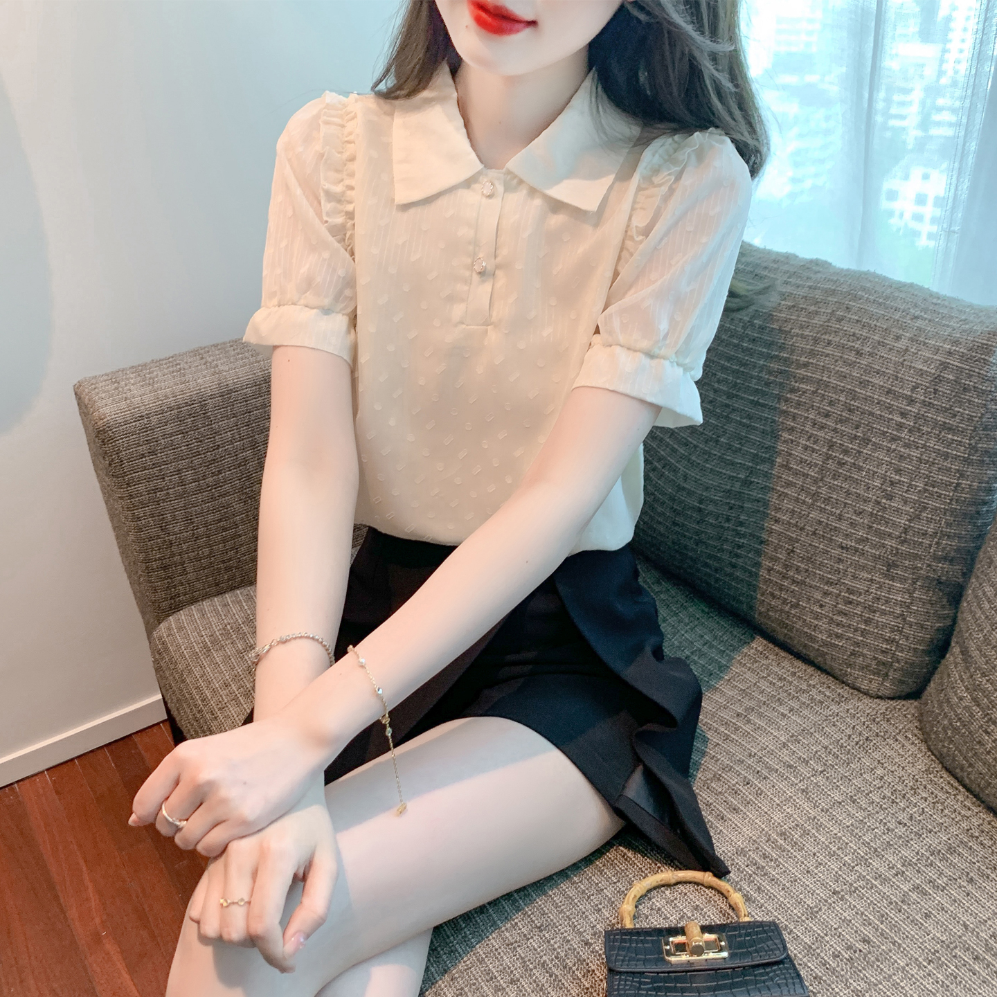 RY1672# 已出货夏季新款杏色翻领泡泡袖雪纺衫气质显瘦设计感小众短袖上...