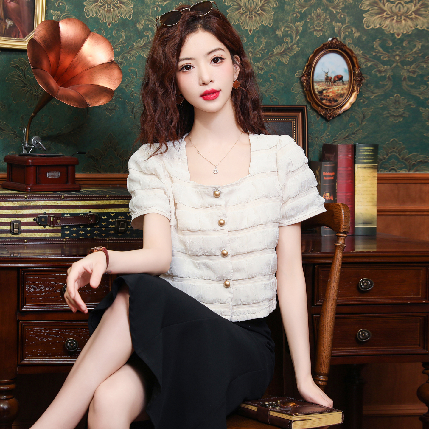 RY1651# 已出货2026夏季新款气质方领雪纺衫短袖夏季洋气别致小衫短...