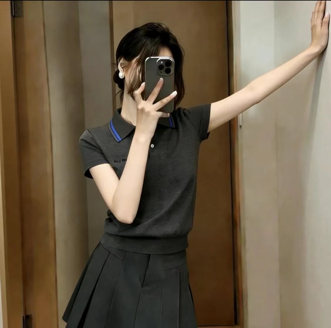 韓系深灰色polo領針織衫短袖女2025夏季新款套頭薄款刺繡T恤上衣