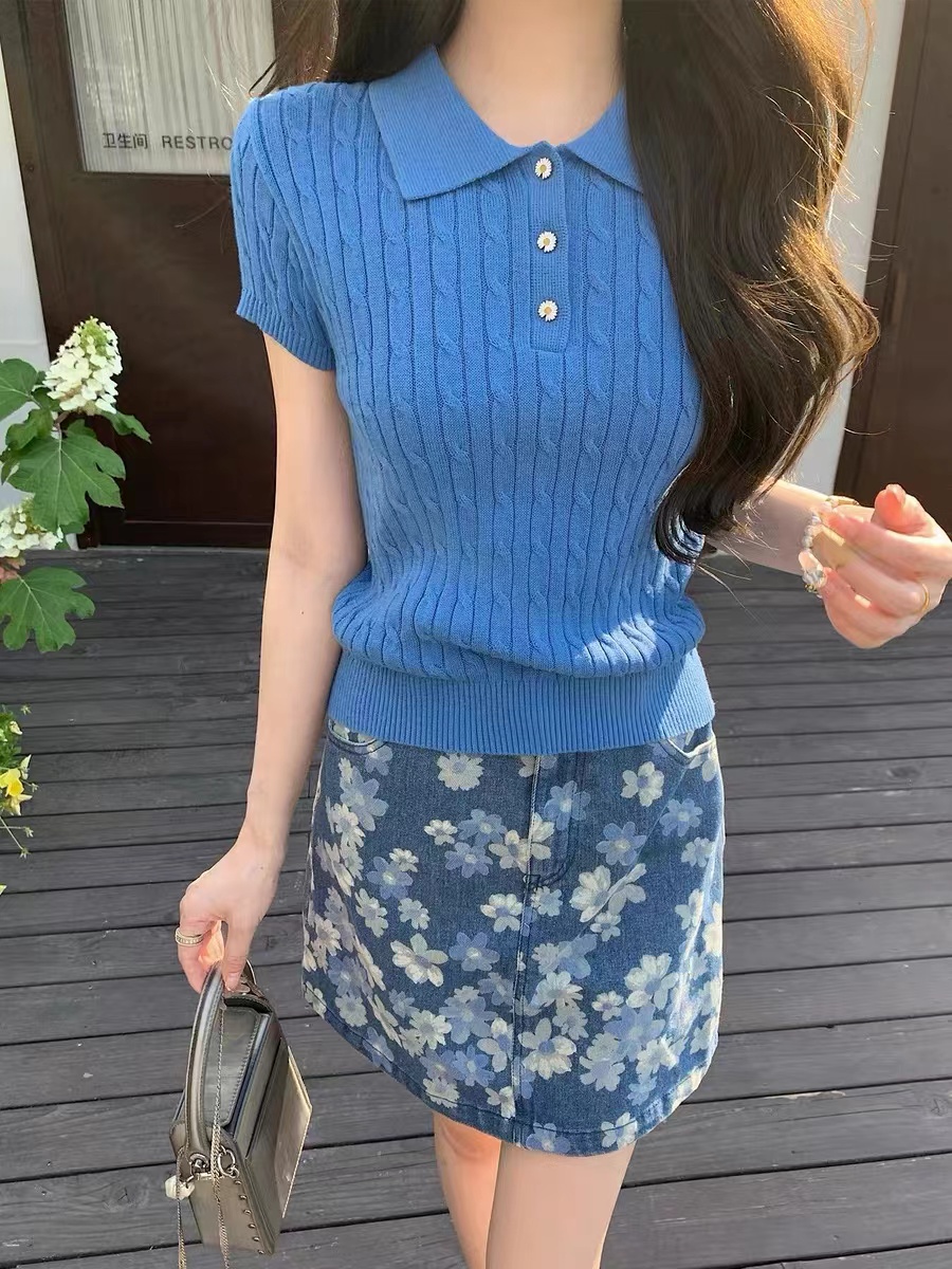 鄧六六法式復古顯白克萊因藍色polo領套頭修身麻花針織衫上衣女夏