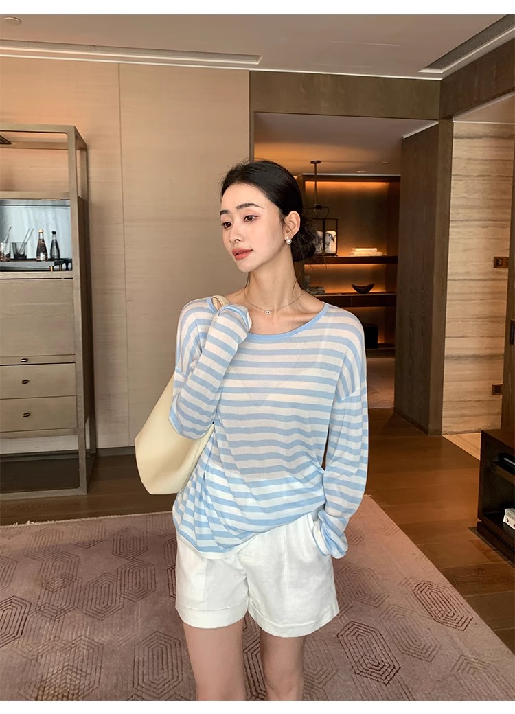 Maven Lin 130支醋酸膠原蛋白紗條紋長袖上衣女大圓領防曬罩衫