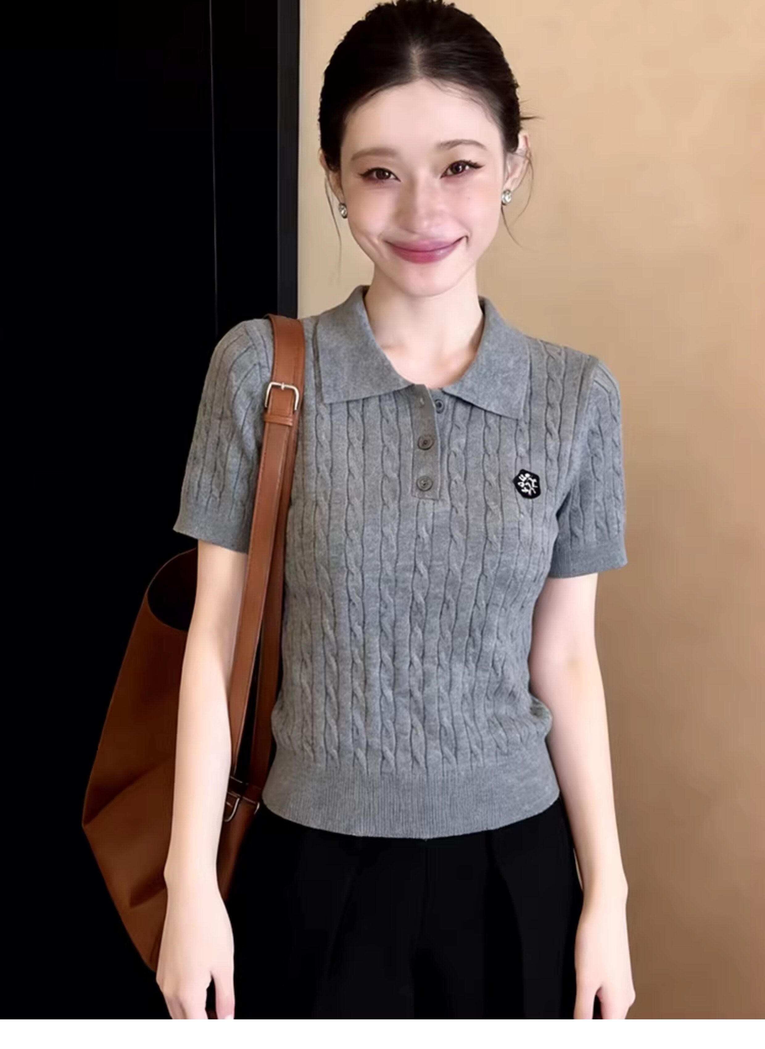 灰色絞花刺繡翻領短袖T恤女早春季內搭打底衫小個子短款修身上衣