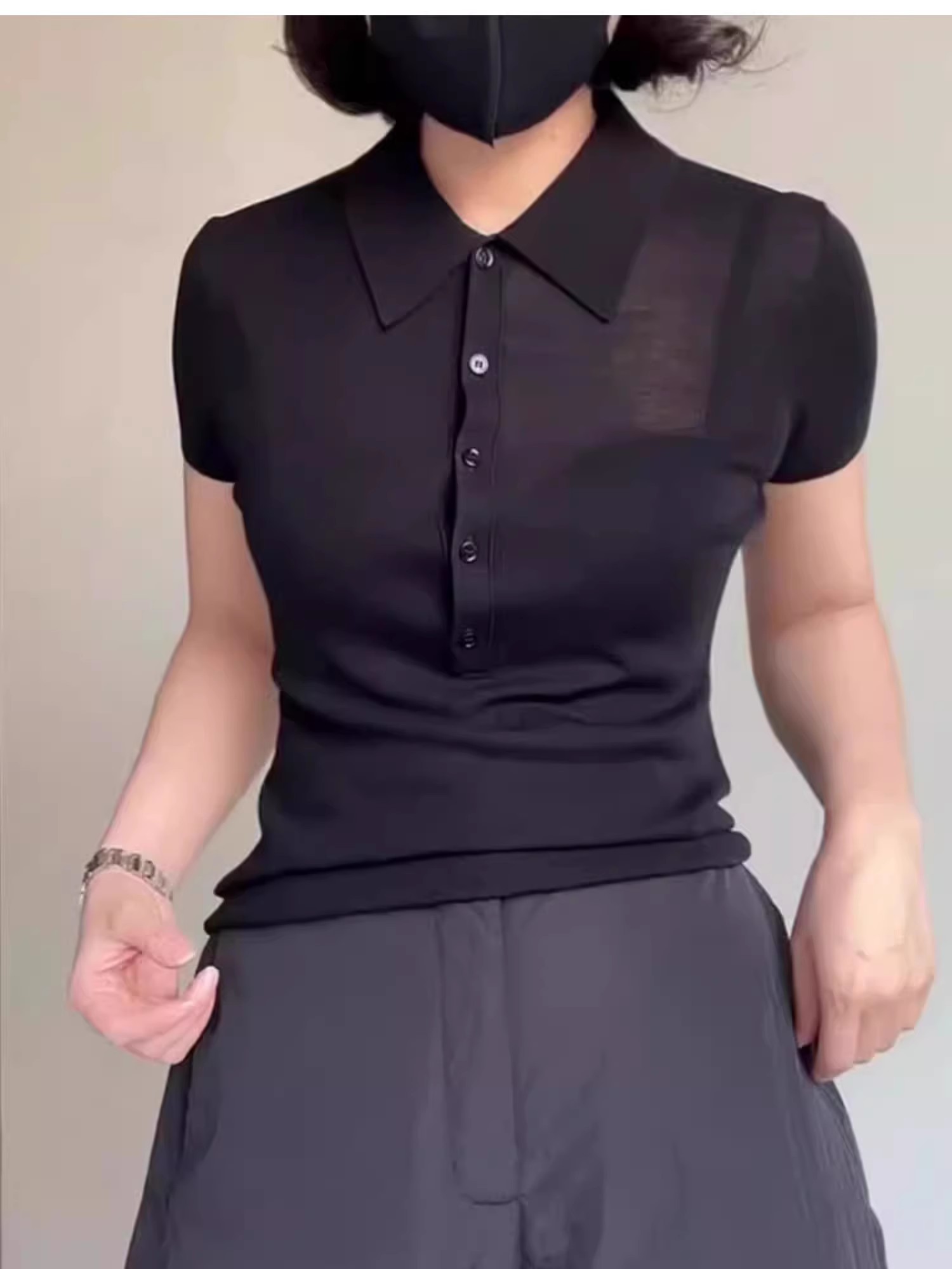黑色polo領短袖女2026夏季新款簡約風高級感氣質正肩修身顯瘦上衣