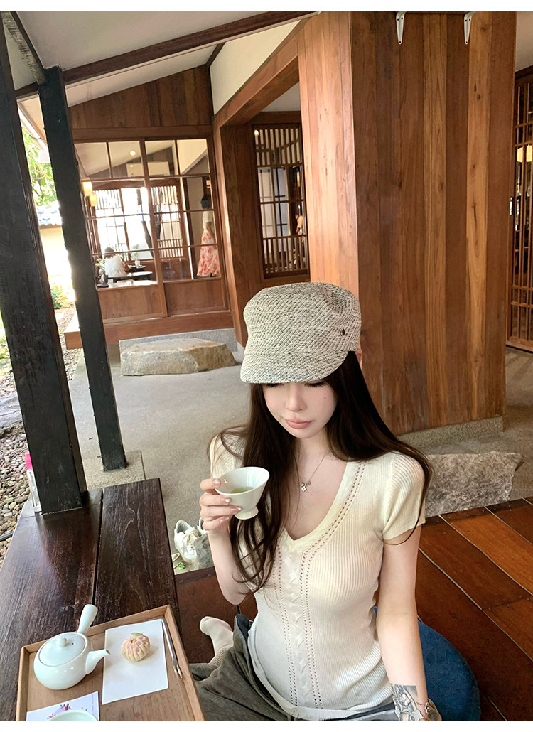 Suuuicee 智系歐尼 絞花+鏤空雙重交替織法”純欲修身針織短袖T恤