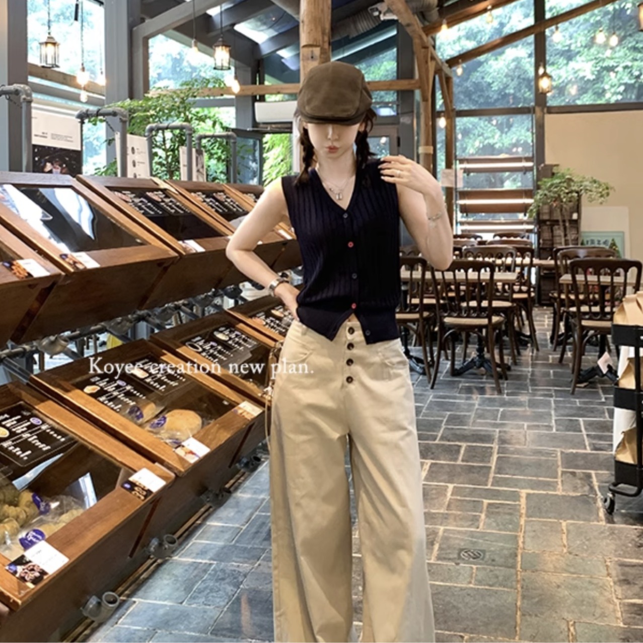 孔一粒 撞色紐扣針織背心女夏季新款設計感短款顯瘦無袖V領上衣