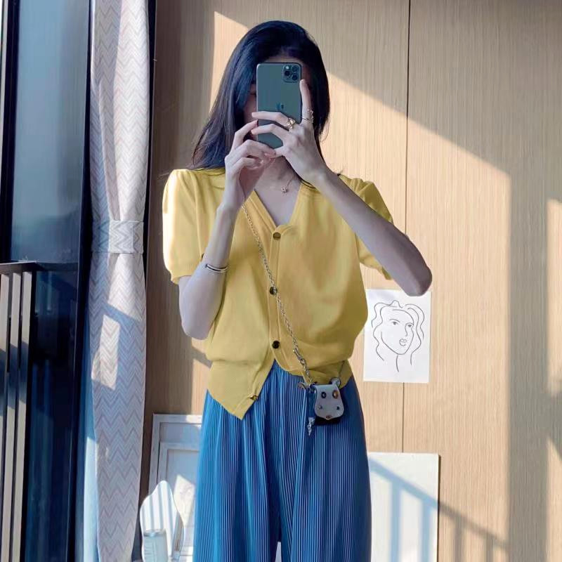 2026新款法式短袖針織衫女春夏氣質v領軟糯黑色顯瘦冰絲開衫上衣