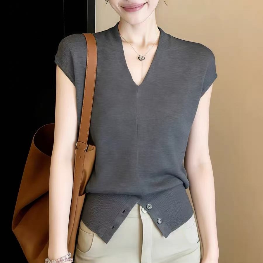 高級感灰色V領薄款針織衫針織短袖女2026新款夏季設計感開叉上衣