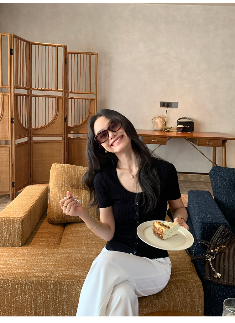 pusumede松弛隨性 白色圓領鏤空短袖T恤女夏修身薄款針織開衫上衣