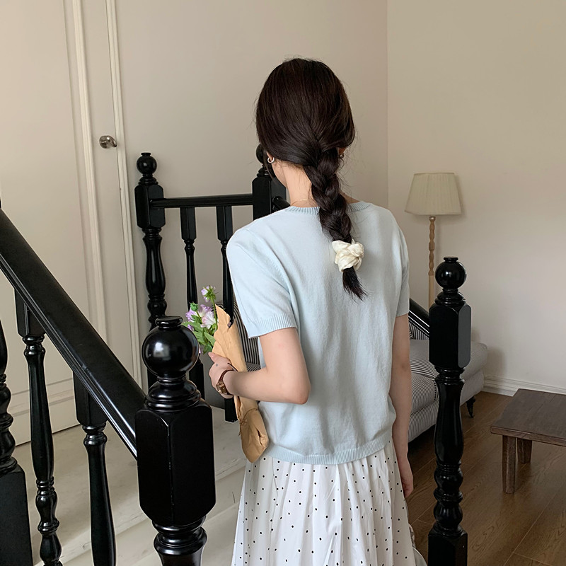 式高級感奶藍色正肩短袖t恤女夏季薄款冰絲針織衫奶系溫柔上衣
