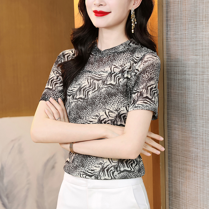 夏季新款網紗印花短袖T恤氣質百搭高彈垂順遮肉女士打底衫