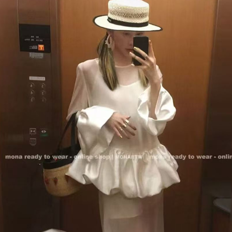 法式鹽系氣質高級感上衣女喇叭袖長袖時尚甜美法式花邊韓版上衣