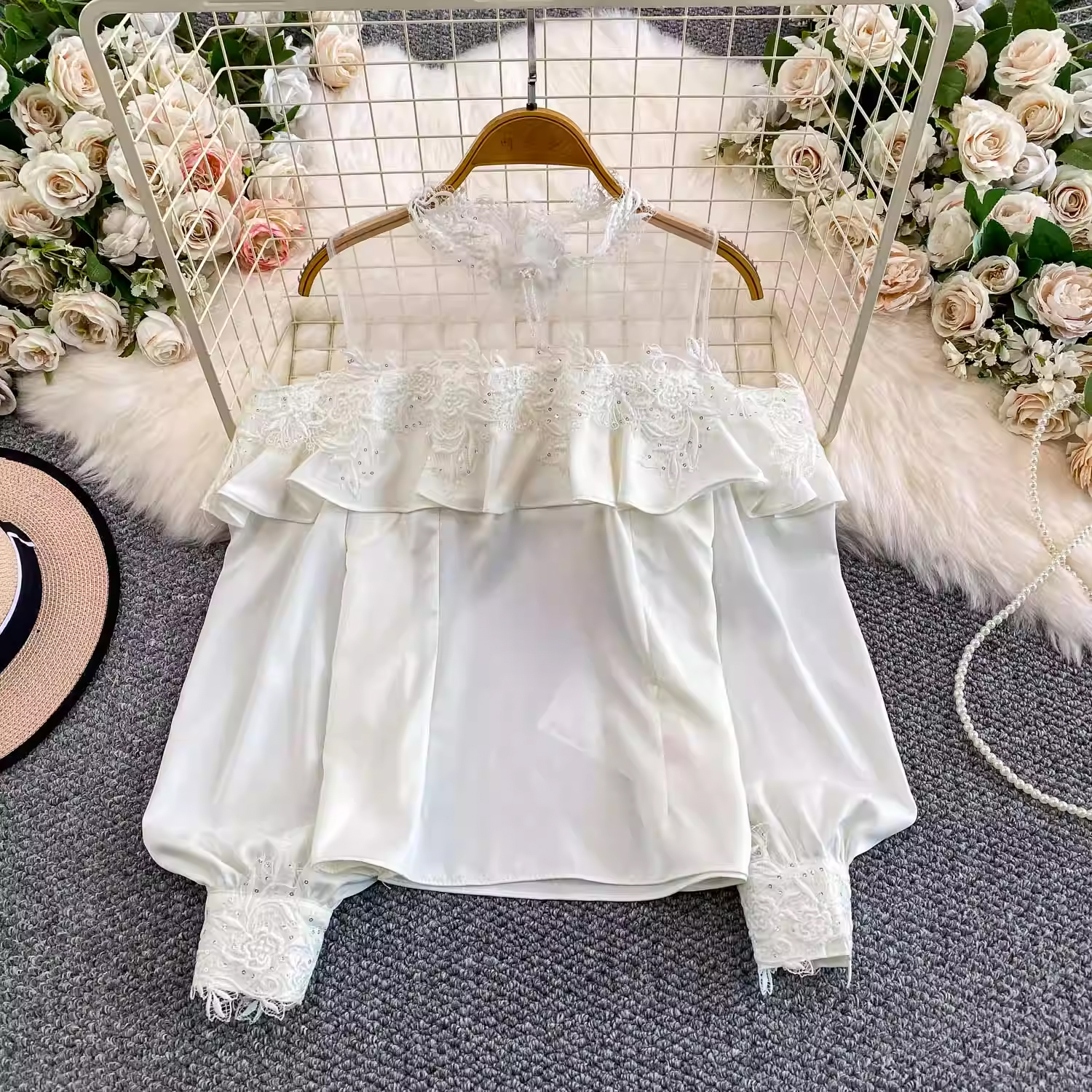 輕奢千金風立體花朵裝飾顯瘦花邊襯衫女性感誘惑網紗拼接蕾絲上衣