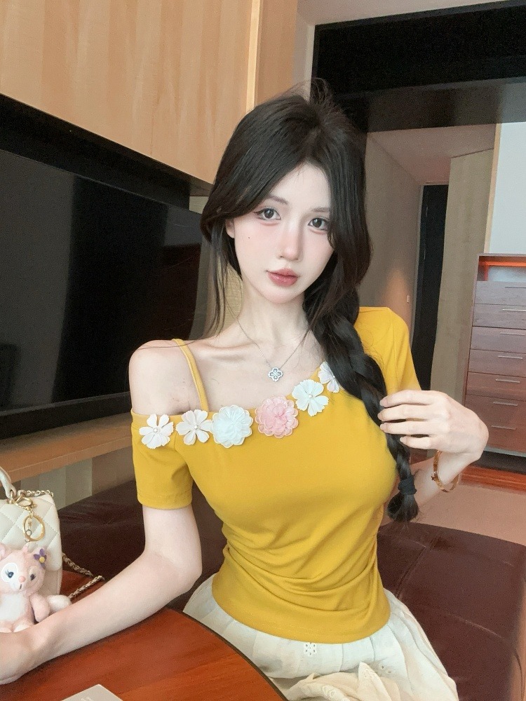 MY12377# 韩系高级感立体花朵斜领露肩短袖t恤女夏季修身显瘦独特漂亮...