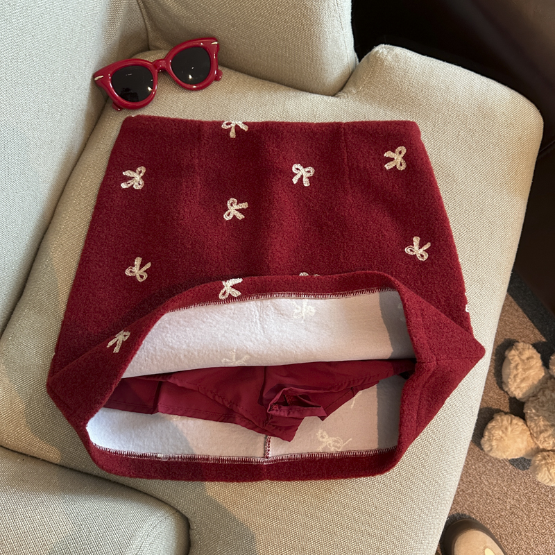 實拍 蝴蝶結刺繡紅色呢子半身裙女秋冬新款小個子顯瘦A字短裙