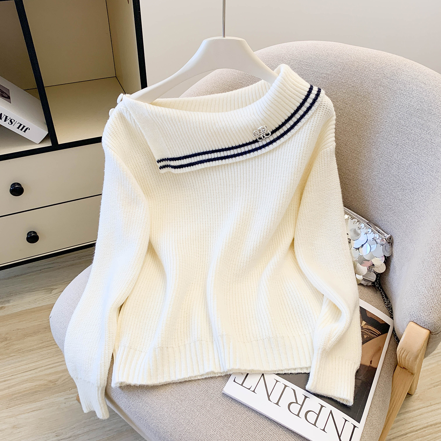 MY15534# 红人馆设计感毛衣女款新款冬季穿搭斜肩上衣宽松高级感针织衫...