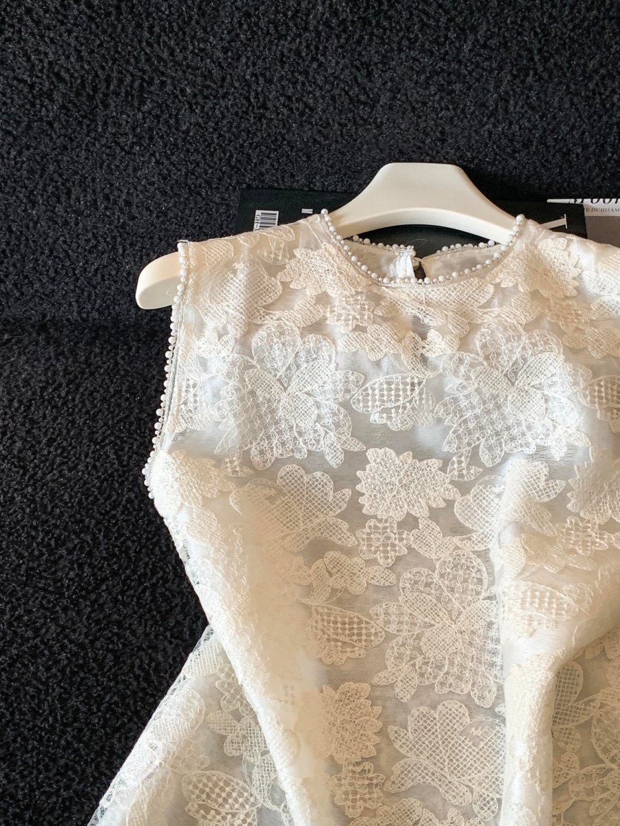 實拍釘珠蕾絲刺繡無袖襯衫女夏季2026新款新中式假兩件背心娃娃衫