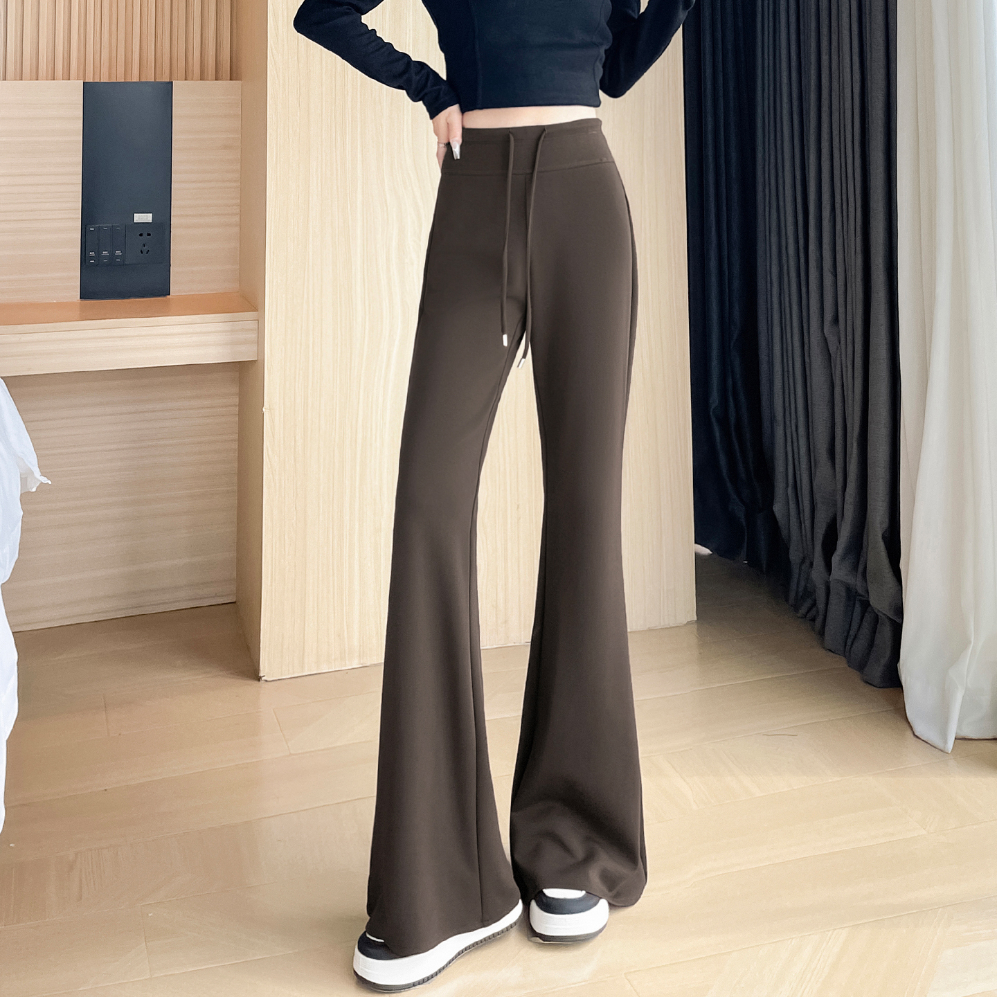灰色微喇運動褲女夏季新款垂感顯瘦修身瑜伽褲美式彈力休閑喇叭褲