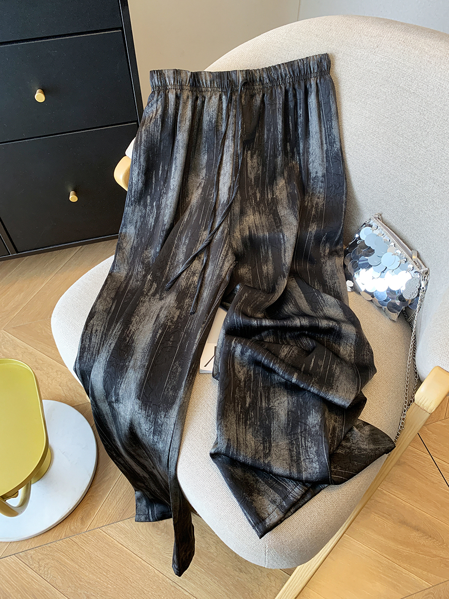 實拍2026夏季新款緞面冰絲闊腿褲女印花涼涼褲防曬拖地褲女