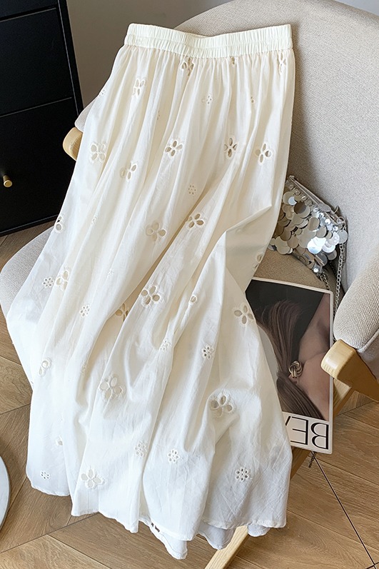 白色鏤空刺繡半身裙女夏季2026新款高腰遮胯A字大擺傘裙氣質長裙