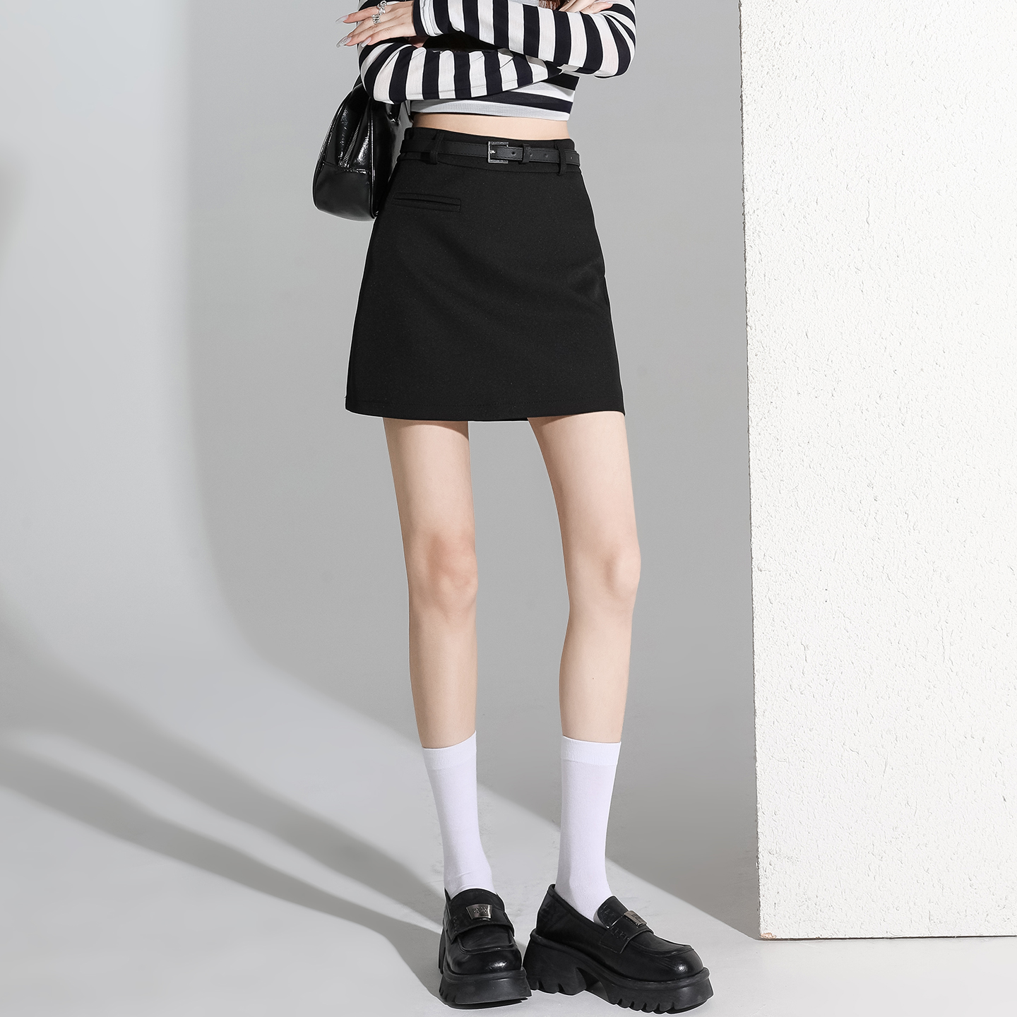實拍灰色西裝短裙女2026春夏新款高腰顯瘦a字包臀小個子半身裙子