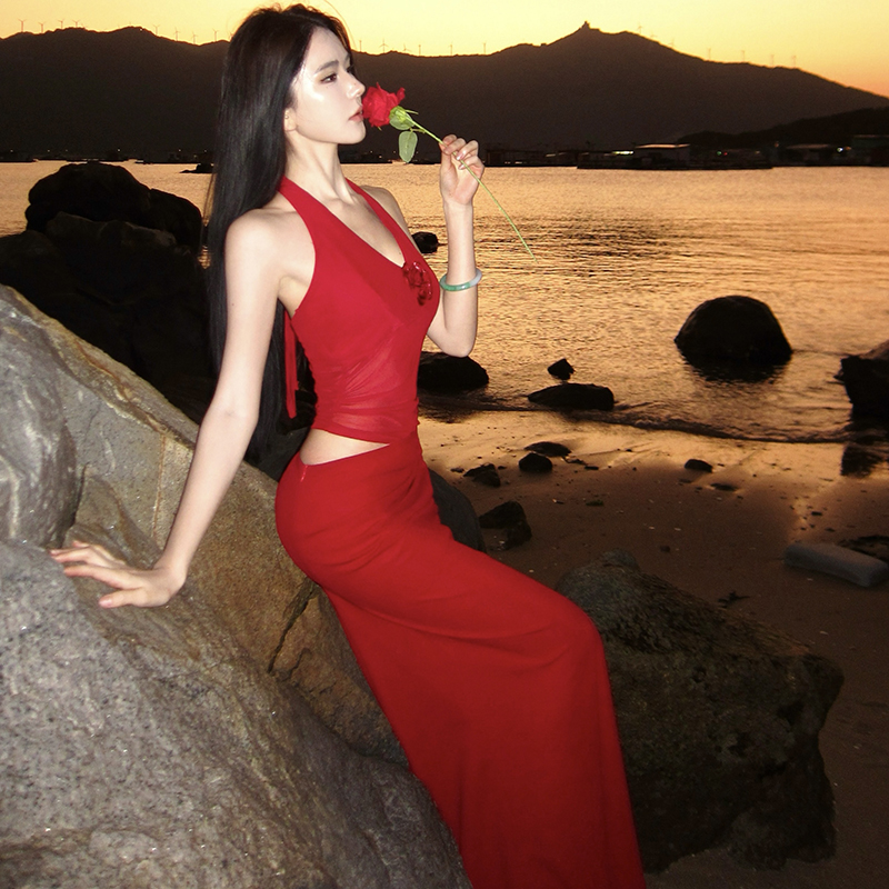 掛脖紅色連衣裙女夏季網紗拼接氣質性感海邊宴會晚禮服裙
