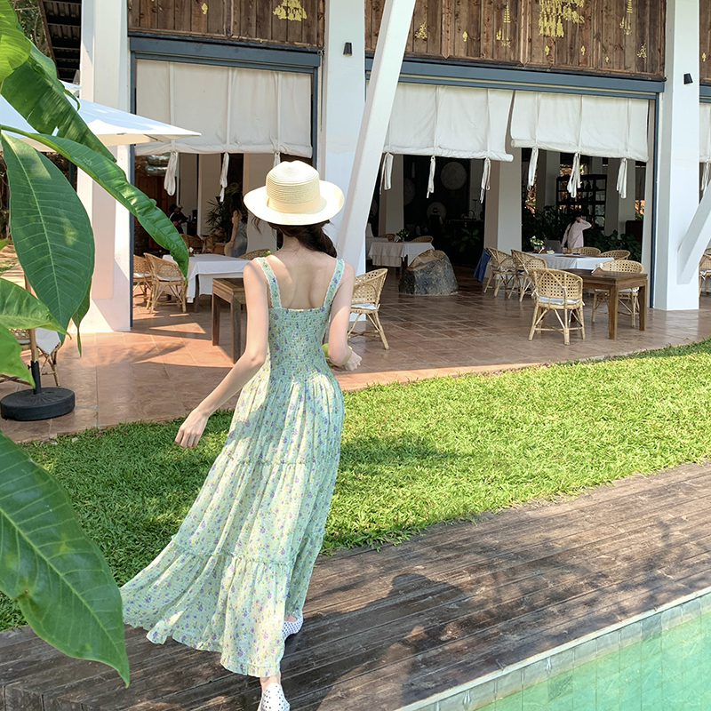法式浪漫碎花吊帶連衣裙 蕾絲方領復古收腰長裙子