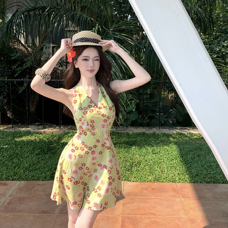 性感V領連衣短裙 法式復古掛脖 黃色碎花吊帶連衣裙