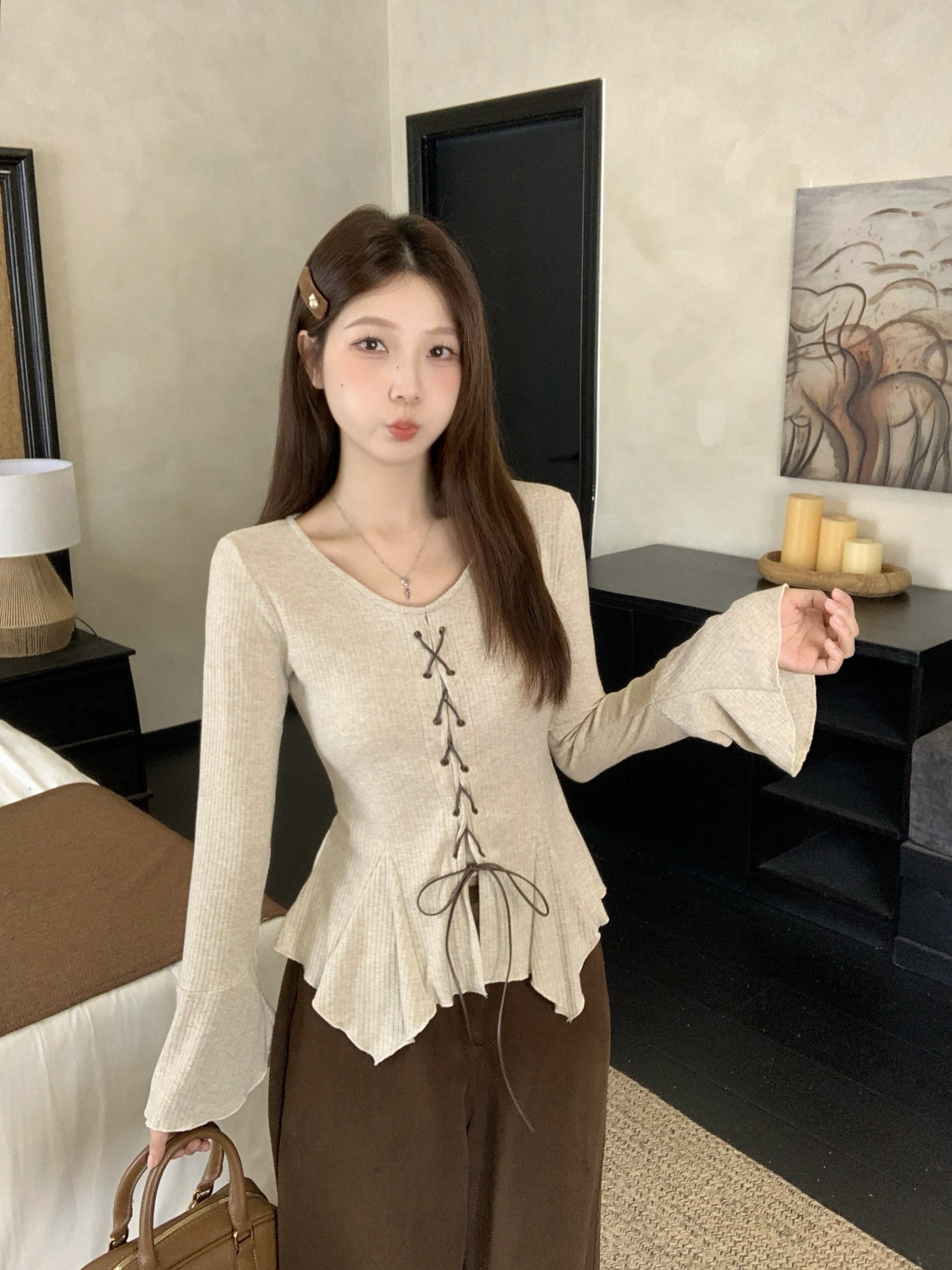 MY13842# 女裝貨源大码胖MM秋季新款法式气质喇叭袖上衣修身绑带不规...