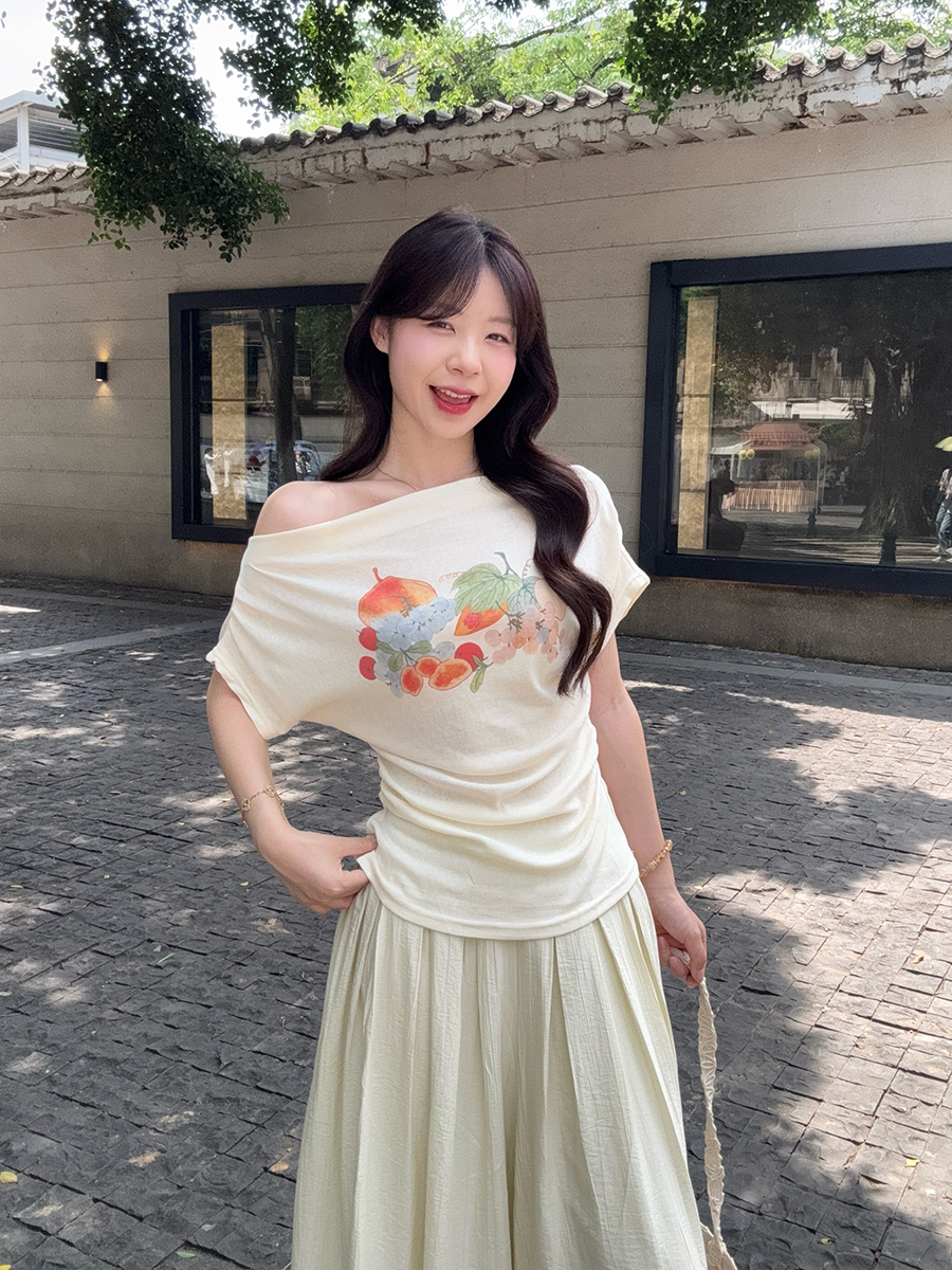 RY6633# 实拍 大码夏季韩系趣味印花斜肩短袖设计稿小众上衣T恤女
