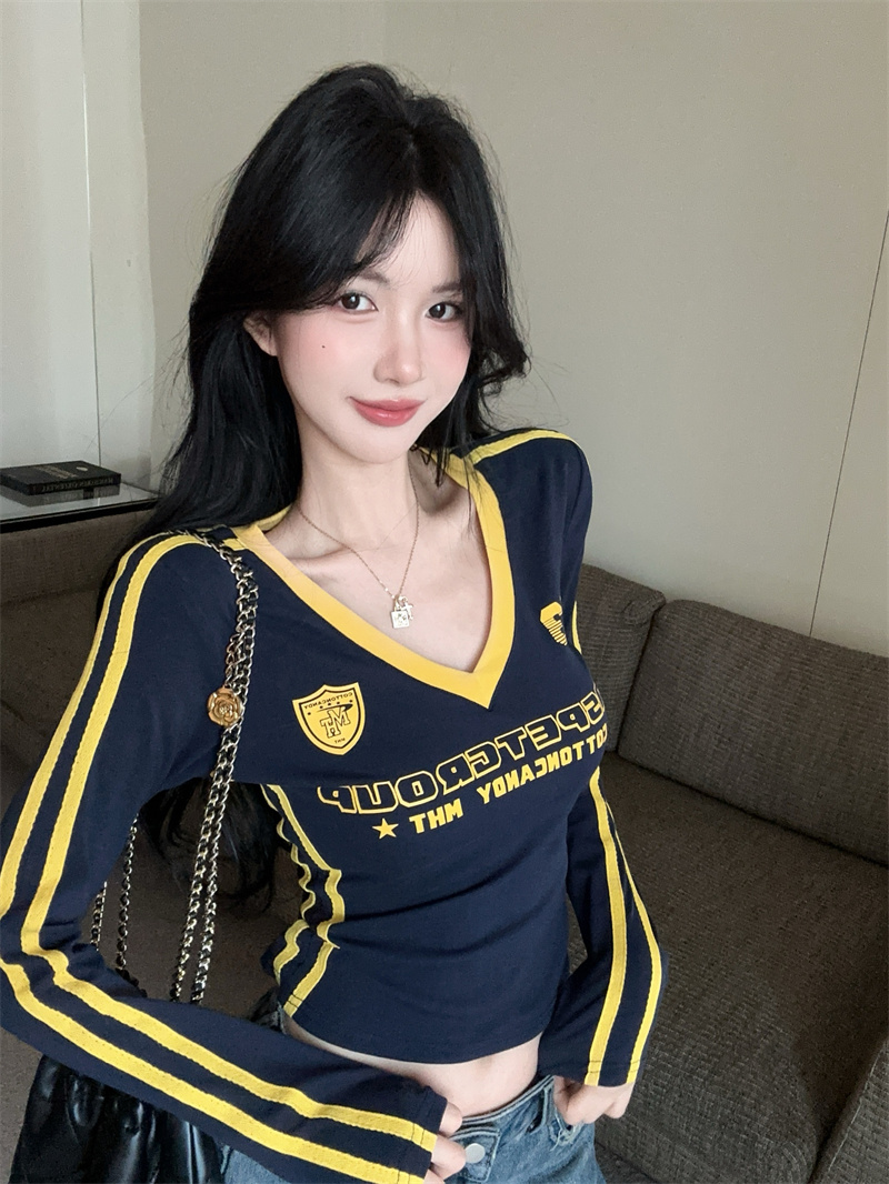 MY13274# 薄款修身插肩袖V领长袖T恤辣妹纯欲紧身设计感打底上衣女裝...
