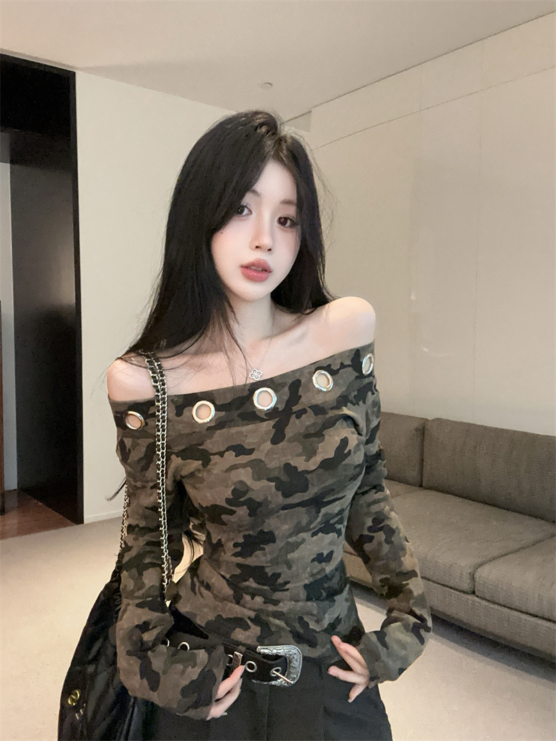 MY13676# 法式纯欲风性感斜肩迷彩长袖T恤女设计感上衣女女裝貨源服裝批發