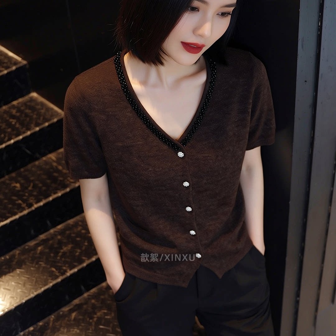 2026夏季新款潮咖啡色短袖針織衫女釘珠裝飾百搭顯瘦通勤上衣開衫
