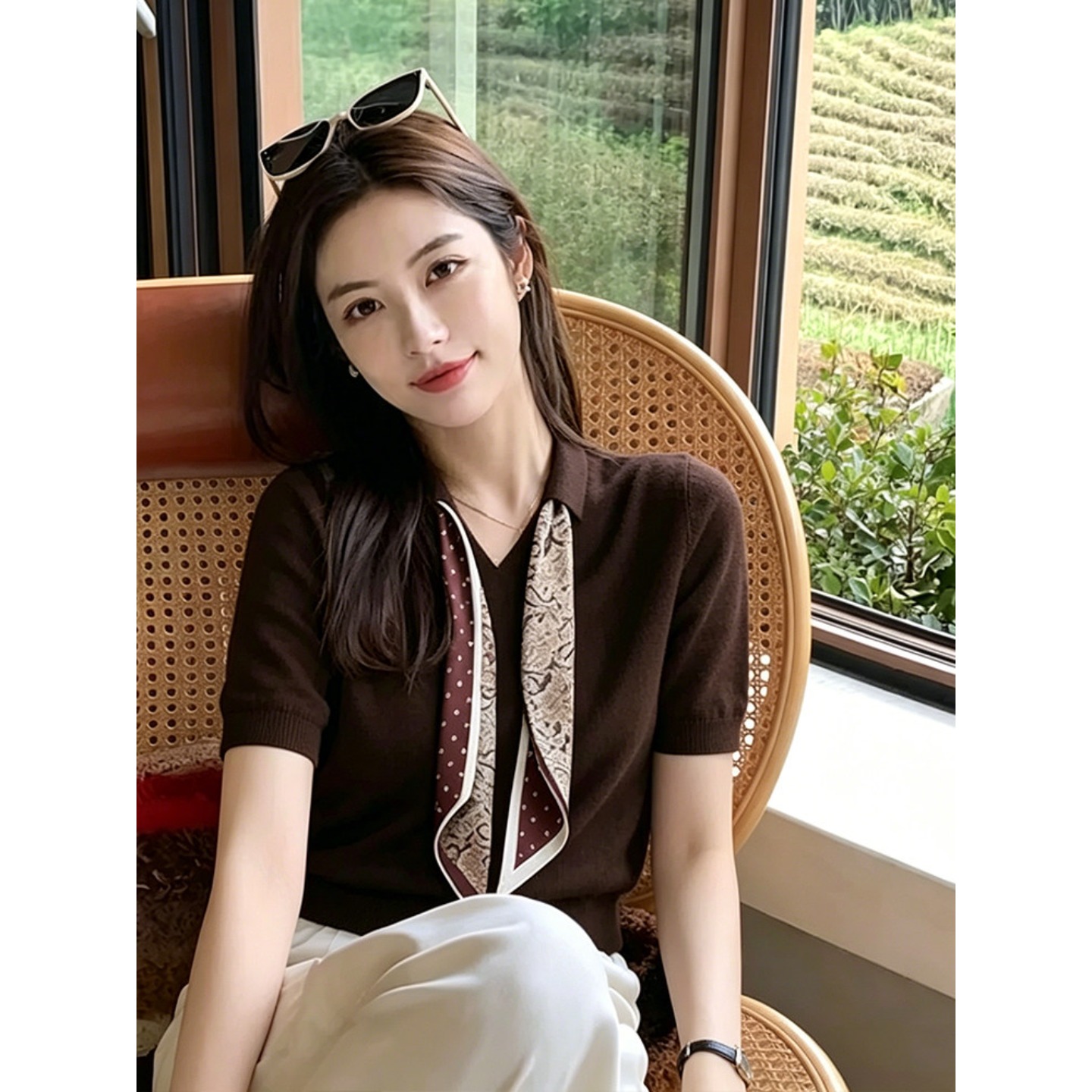 松弛感咖色絲巾領襯衫女2026夏季新款收腰顯瘦氣質絲巾領短袖上衣