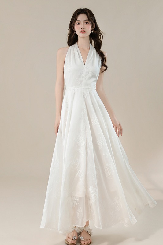 實拍2026夏季新款白月光優雅女神高級感重工刺繡長款度假風連衣裙