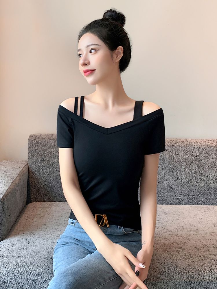 设计感露肩性感修身一字肩吊带上衣女 服裝批發女裝批發服飾貨源