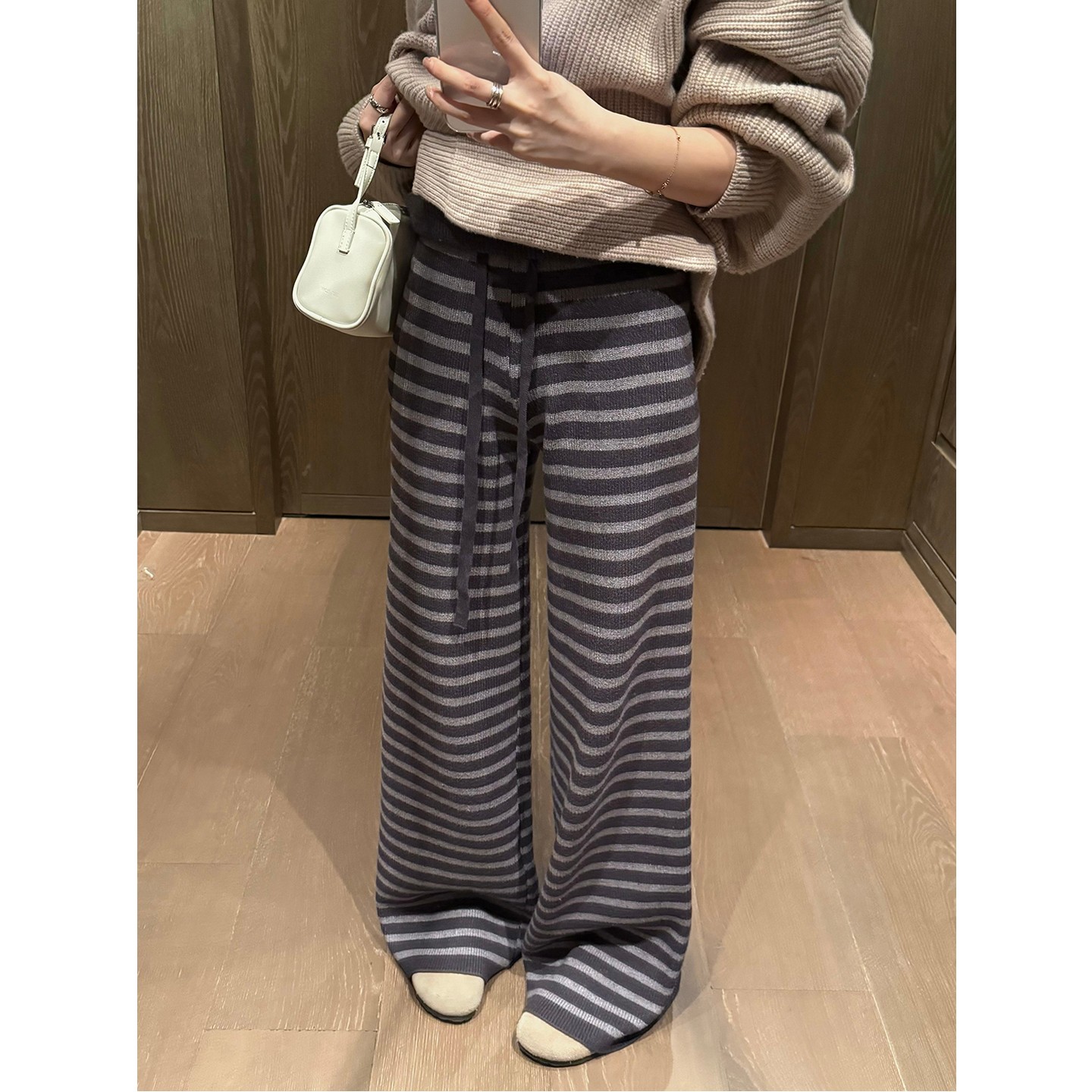 條紋舒適區針織褲女直筒休閑褲