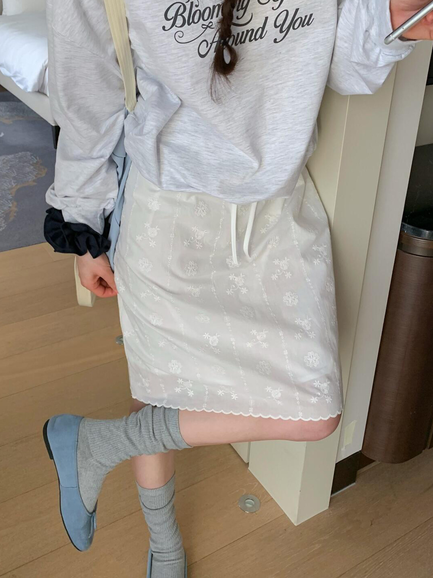 強烈推薦！重工刺繡花邊半身裙女2026新款韓系簡約百搭直筒中長裙