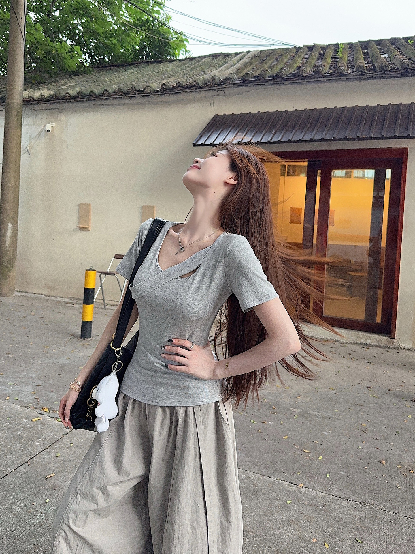 FA32889# 设计感短袖t恤衫女夏季显瘦上衣 服裝批發女裝批發服飾貨源