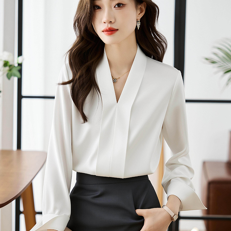 2026春秋洋氣白色V領緞面襯衫女長袖寬松顯瘦百搭職業氣質女上衣