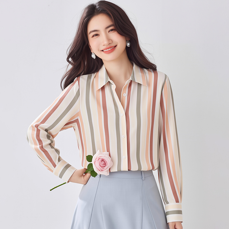 實拍 條紋襯衫上衣女長袖2026春秋設計感小眾復古緞面襯衣女顯瘦