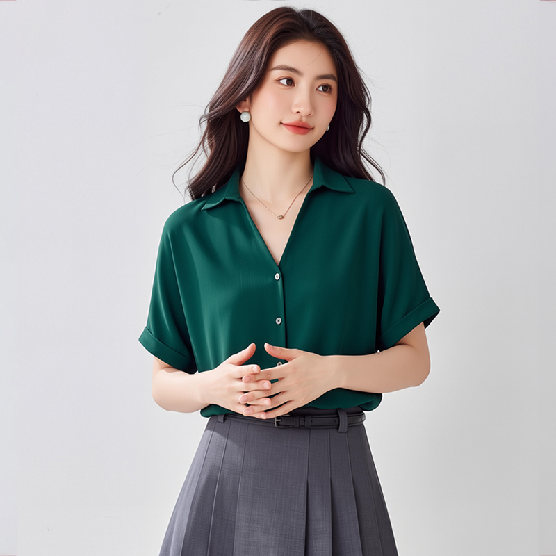 2026夏季洋氣fashion墨綠顯膚白寬松女襯衫V領顯瘦短袖上衣夏new