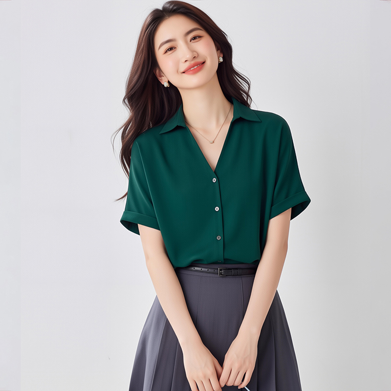 2026夏季洋氣fashion墨綠顯膚白寬松女襯衫V領顯瘦短袖上衣夏new