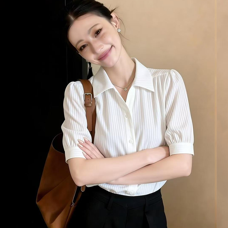 2026夏季新款垂感白色中袖襯衫女輕薄修身顯瘦OL別致女上衣短袖