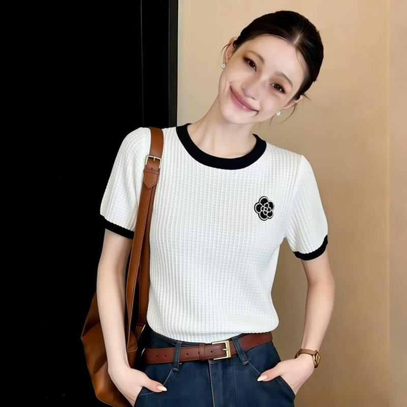 輕奢小香風2026夏新款山茶花釘珠裝飾薄款冰絲針織上衣短袖T恤女