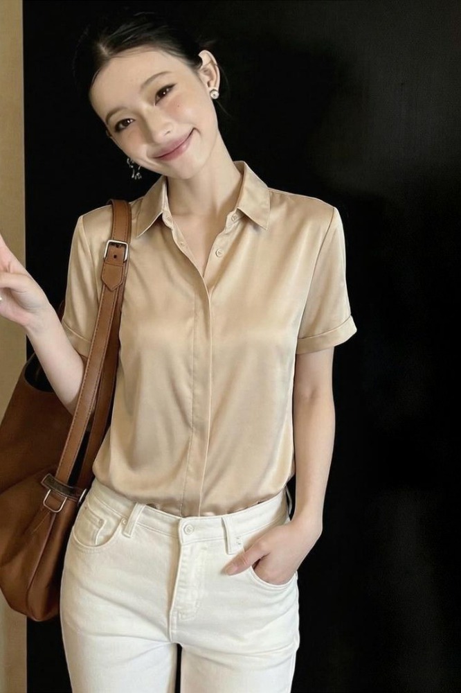 2026年夏季新款緞面短袖襯衫女設計感小眾輕熟職業襯衣雪紡女上衣
