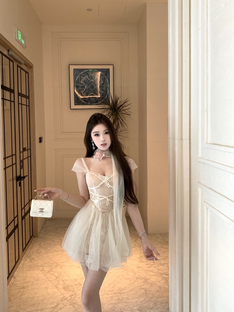 實拍實價 辣妹修身顯瘦網紗拼接連衣裙短款 帶胸墊
