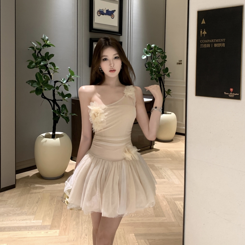 實拍實價 辣妹不對稱斜肩修身顯瘦網紗蓬蓬公主裙短款
