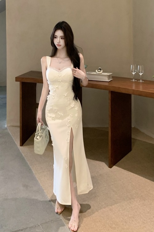 實拍實價  辣妹修身訂花蕾絲拼接側開叉吊帶連衣裙長款 帶胸墊