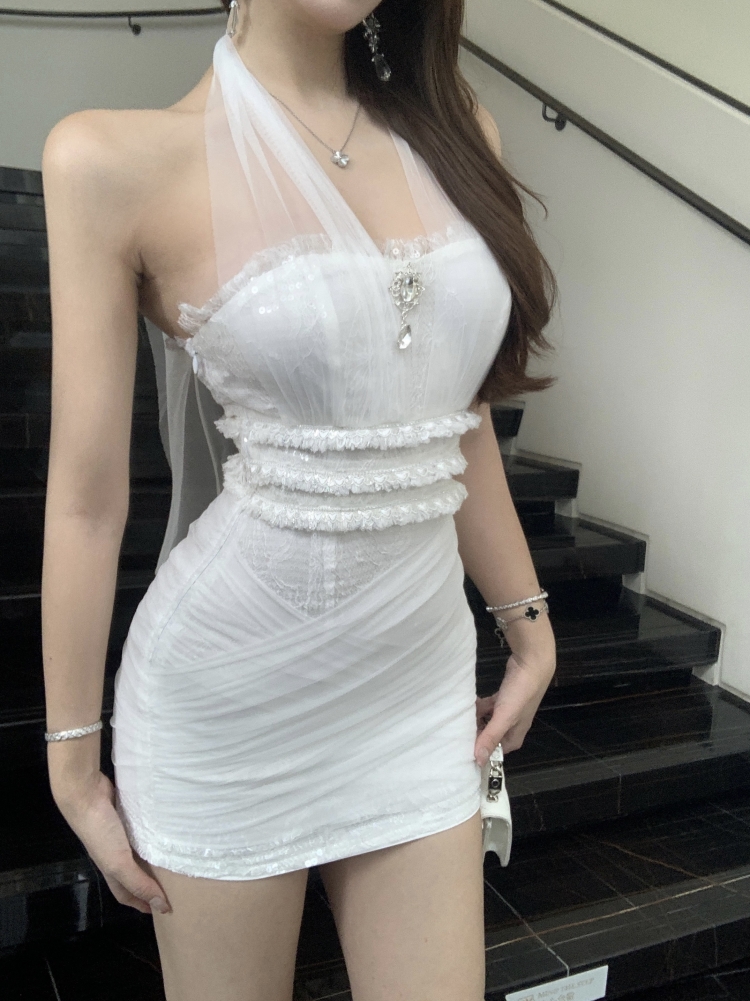 實拍實價 辣妹修身顯瘦設計感珠片網紗拼接掛脖系帶連衣裙短款
